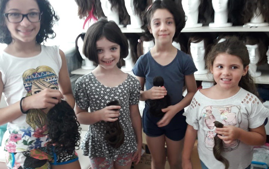 Emanuelle, Ayla, Alanys - 9 6 e 8 anos respectivamente - Varginha